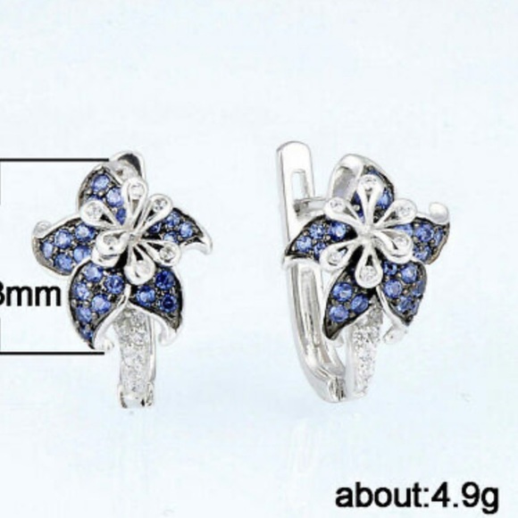 NEW Sterling silver Flower Earrings - Picture 3 of 5